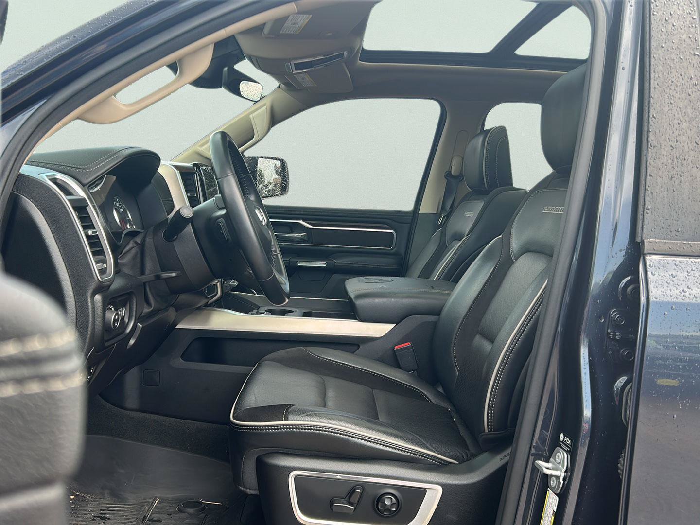 Used 2021 RAM 1500 Laramie w/ Laramie Southwest Edition RWD image 7