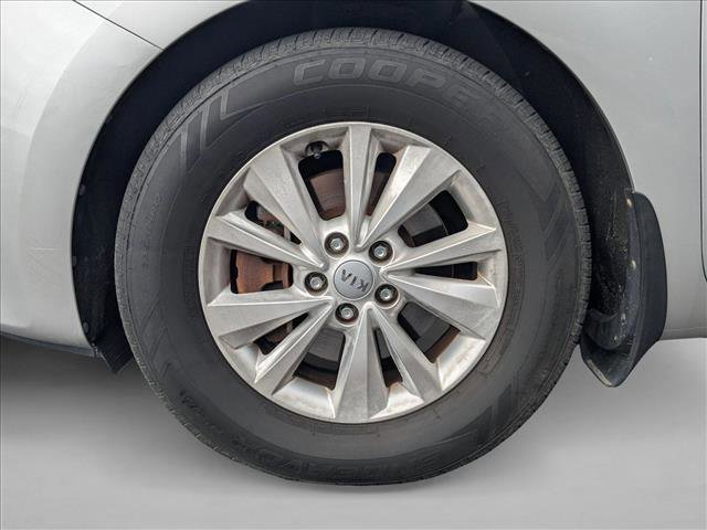 Used 2016 Kia Sedona LX w/ LX Convenience Package image 19