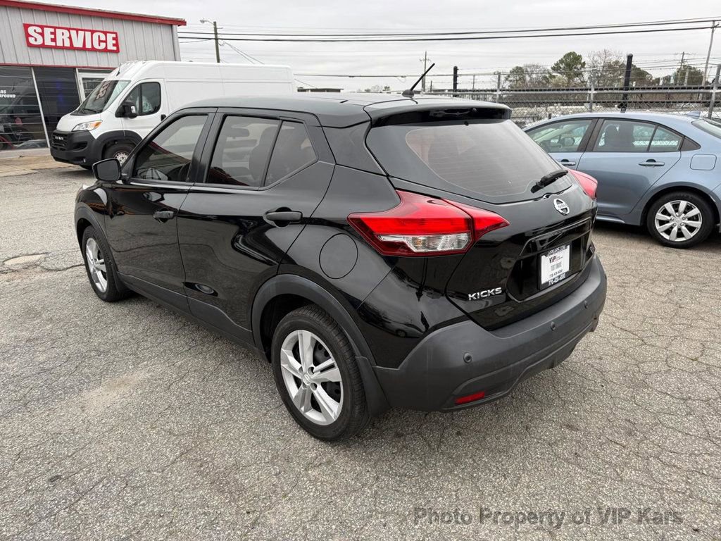 Used 2020 Nissan Kicks S FWD image 7