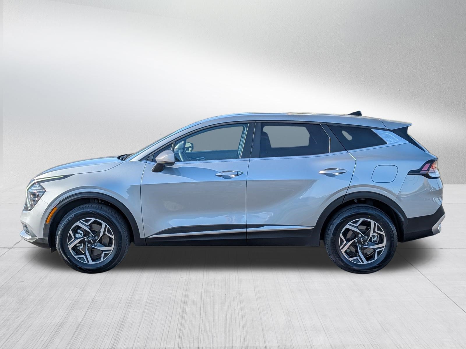 Certified 2024 Kia Sportage LX AWD/4WD image 4