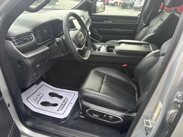 Used 2023 Jeep Wagoneer L Series II AWD/4WD image 6