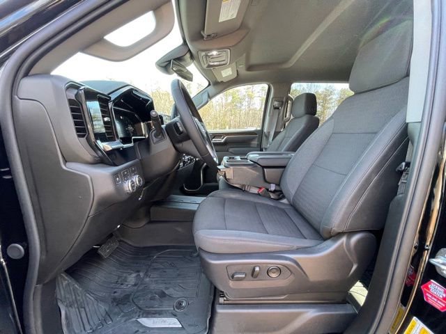 New 2026 GMC Sierra 1500 SLE image 18