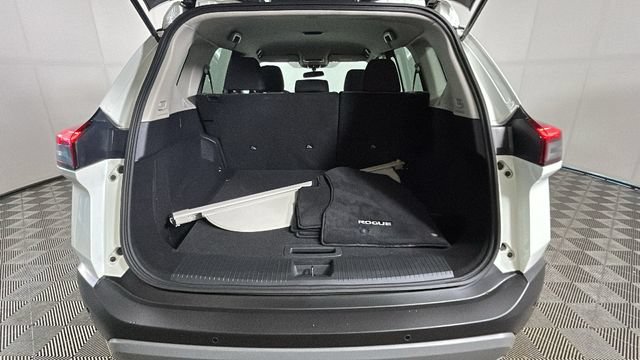 Used 2022 Nissan Rogue S FWD image 28