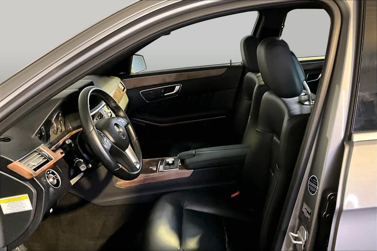 Used 2013 Mercedes-Benz E 350 4MATIC Sedan image 8