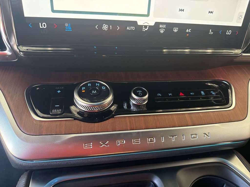 New 2025 Ford Expedition King Ranch image 14