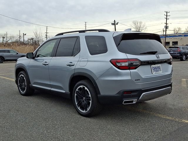 Certified 2026 Honda Pilot Touring image 4