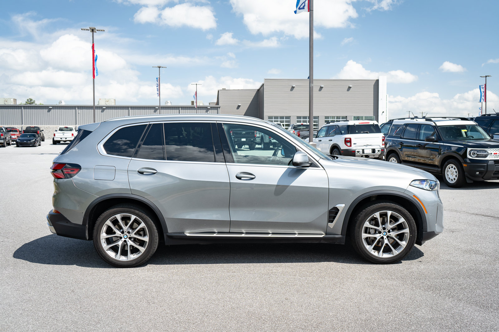 Used 2024 BMW X5 sDrive40i RWD image 11