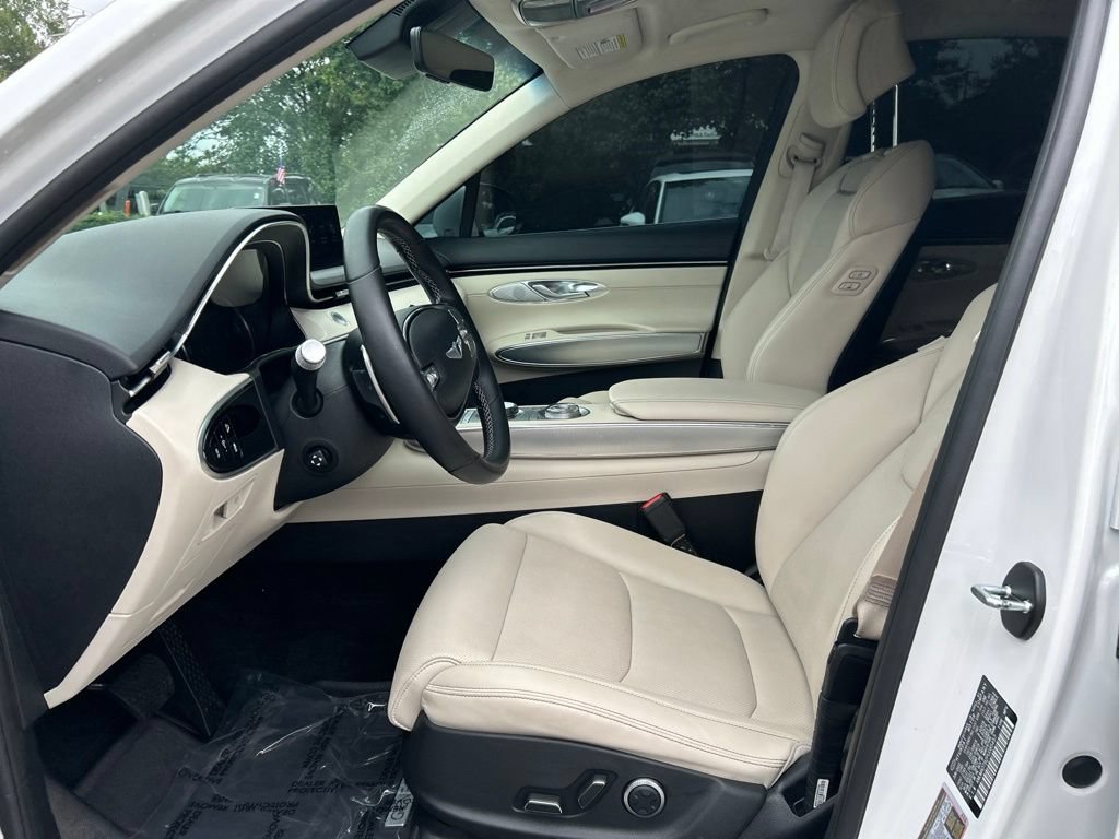 Used 2023 Genesis GV70 2.5T w/ Select Package AWD/4WD image 19