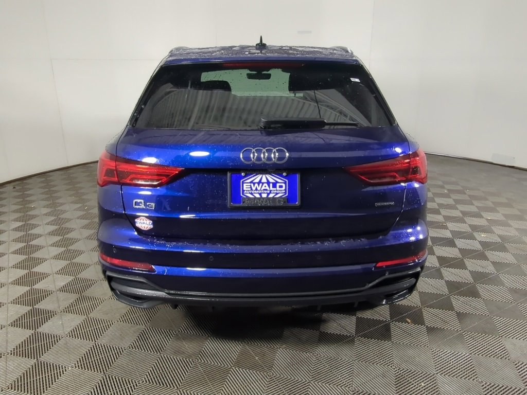 Used 2024 Audi Q3 2.0T Premium Plus w/ Premium Plus Package image 9