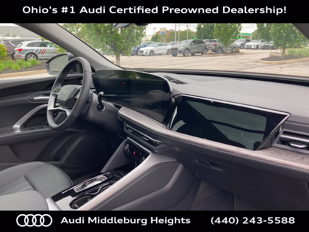 Certified 2025 Audi Q5 Premium w/ Convenience Package AWD/4WD image 19