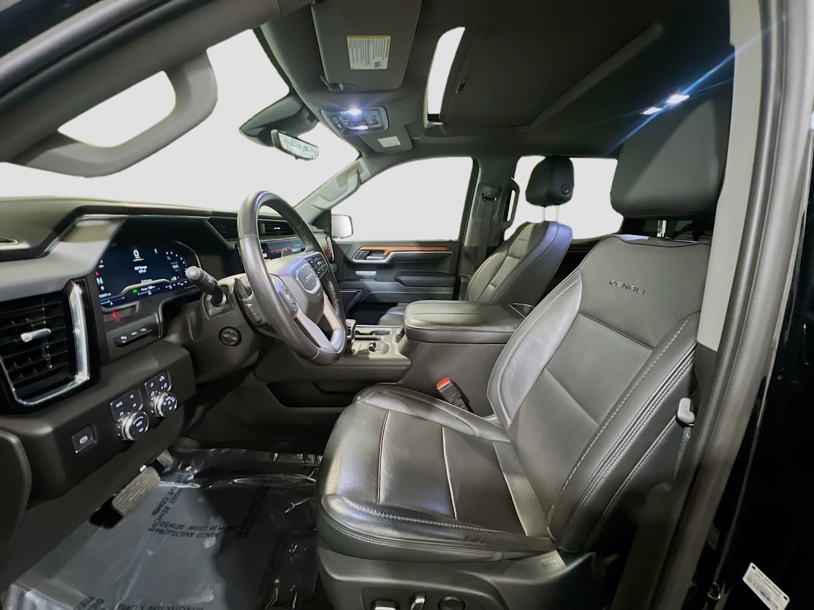 Used 2023 GMC Sierra 1500 Denali w/ Denali Reserve Package image 15