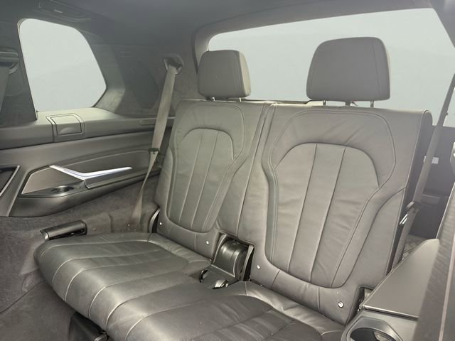 Used 2019 BMW X7 xDrive50i w/ M Sport Package image 11