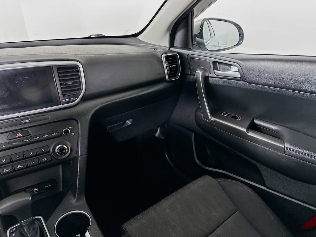 Used 2022 Kia Sportage LX image 27