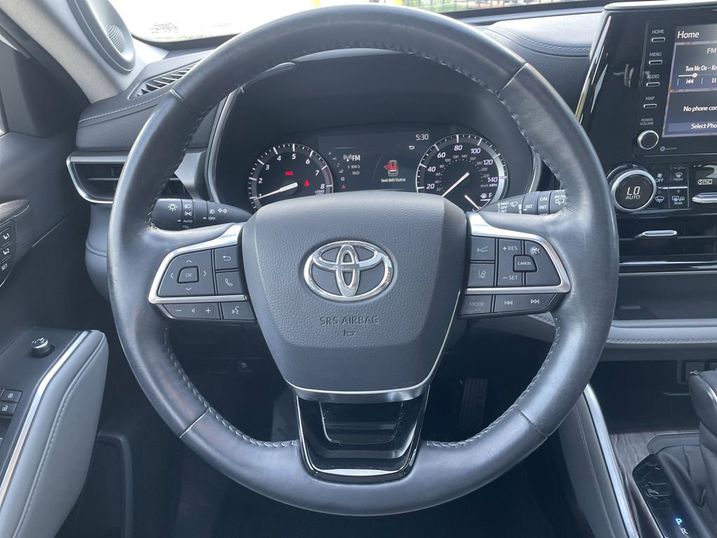 Used 2020 Toyota Highlander Limited AWD/4WD image 16