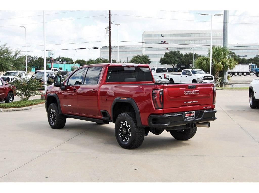 Used 2025 GMC Sierra 2500 AT4X AWD/4WD image 3