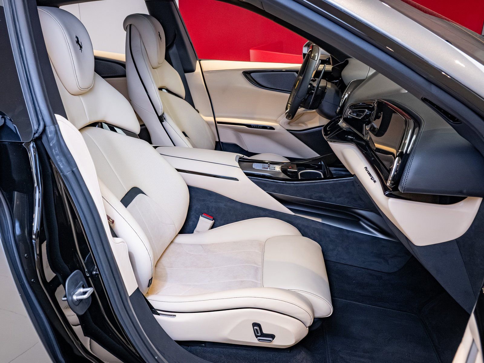 Certified 2025 Ferrari Purosangue image 23