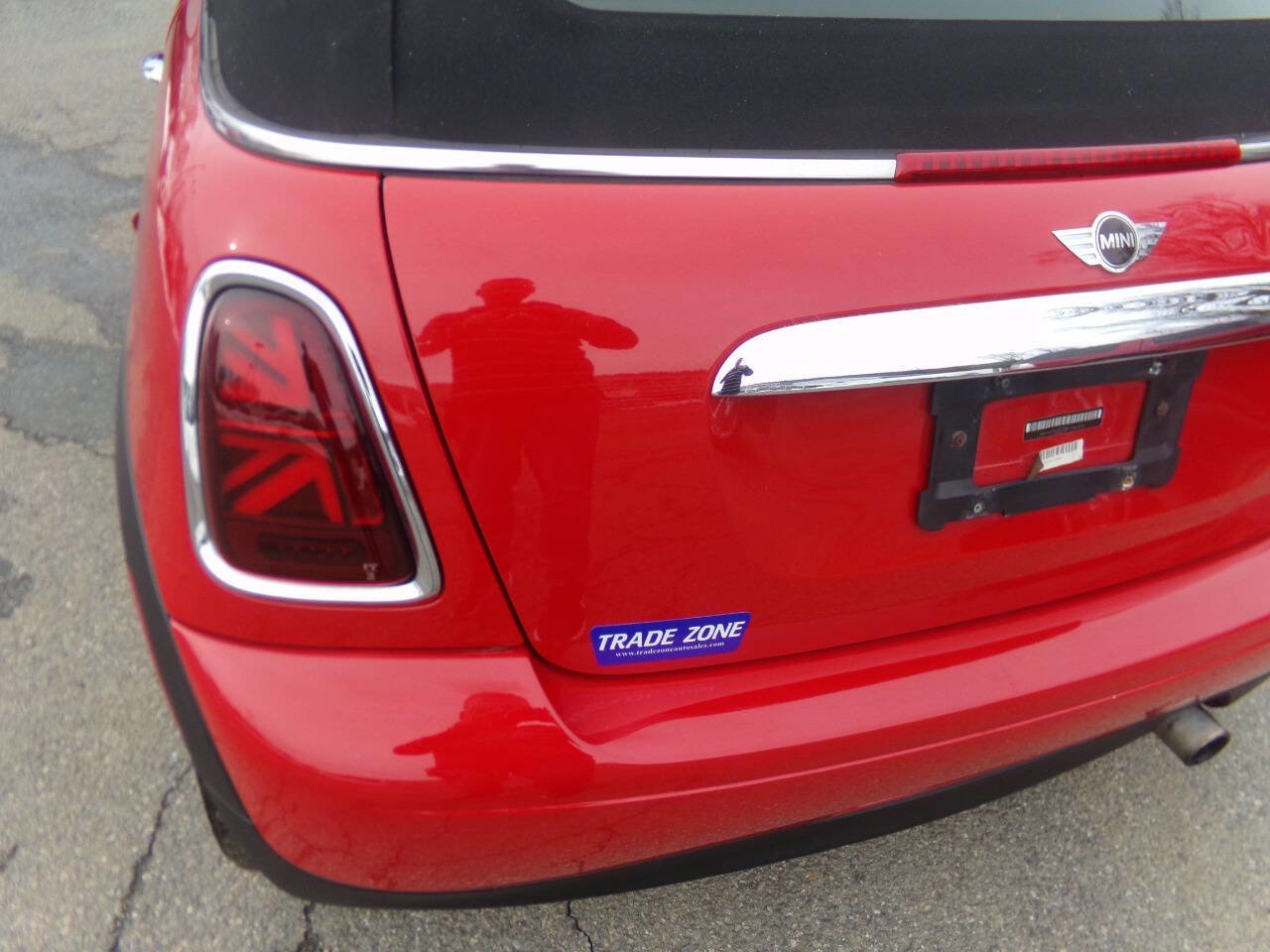 Used 2015 MINI Cooper Convertible image 9