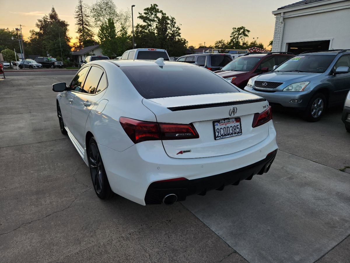 Used 2018 Acura TLX V6 w/ Technology & A-SPEC Pkg image 3