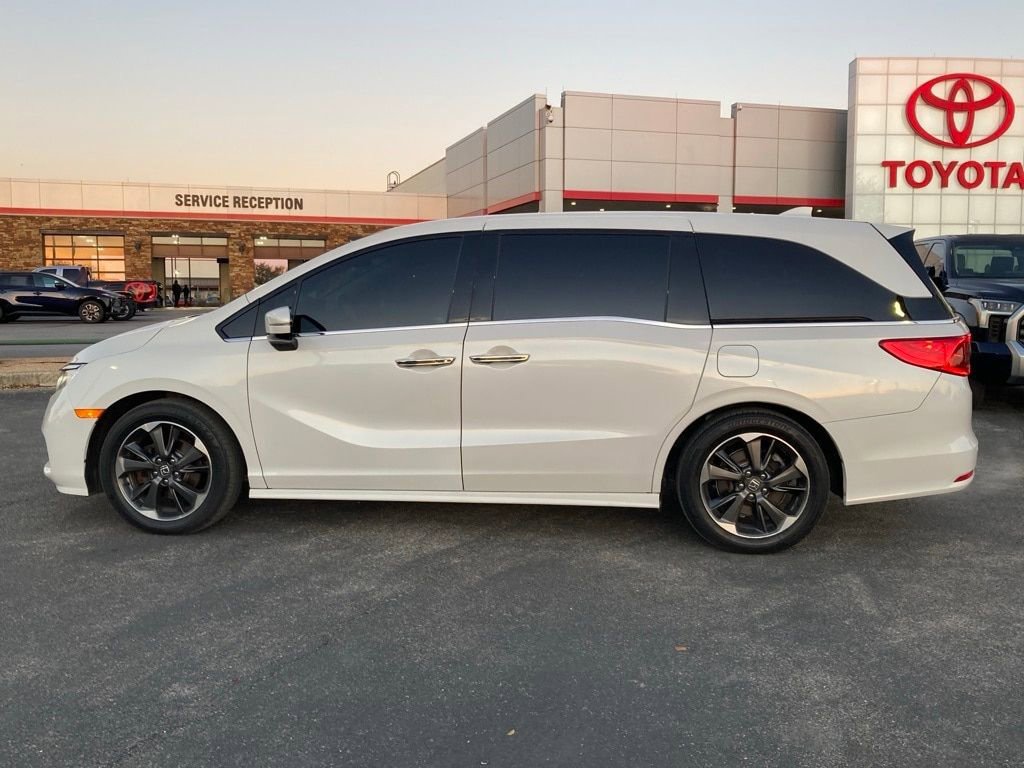Used 2023 Honda Odyssey Elite image 8