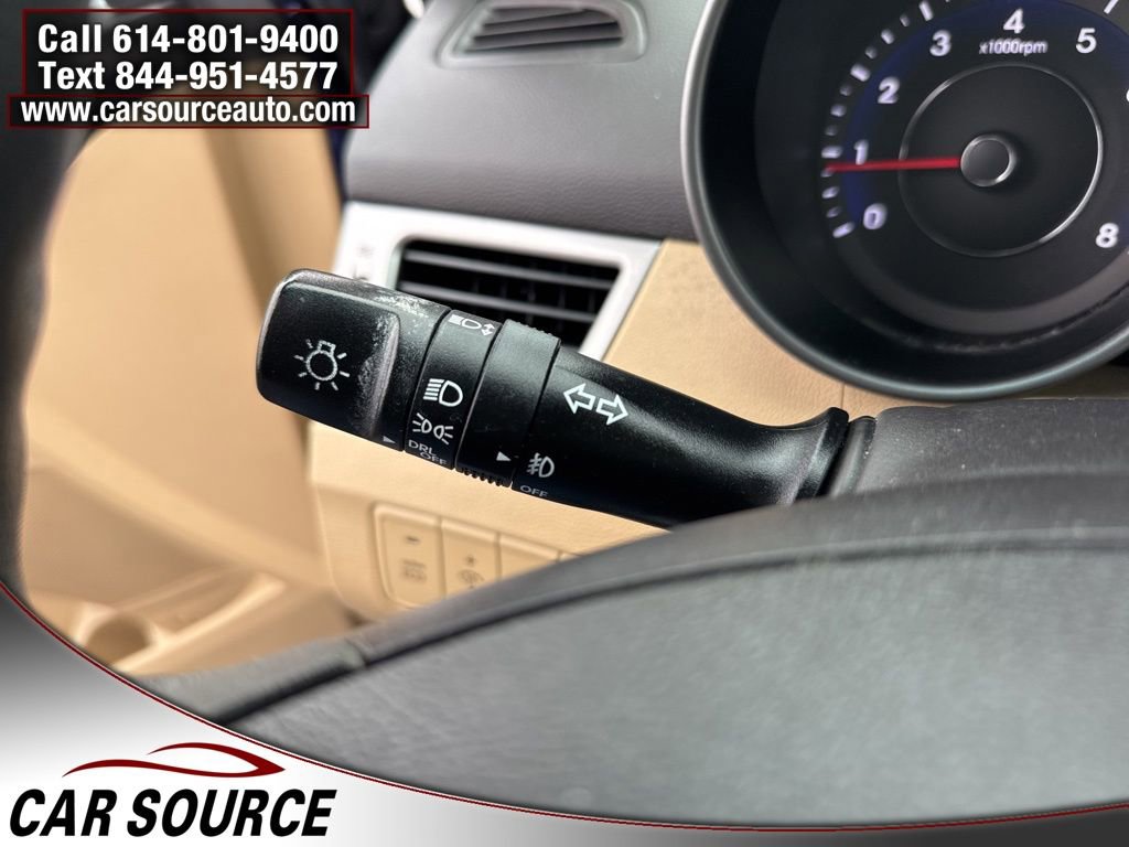 Used 2013 Hyundai Elantra GLS w/ Preferred Pkg image 17