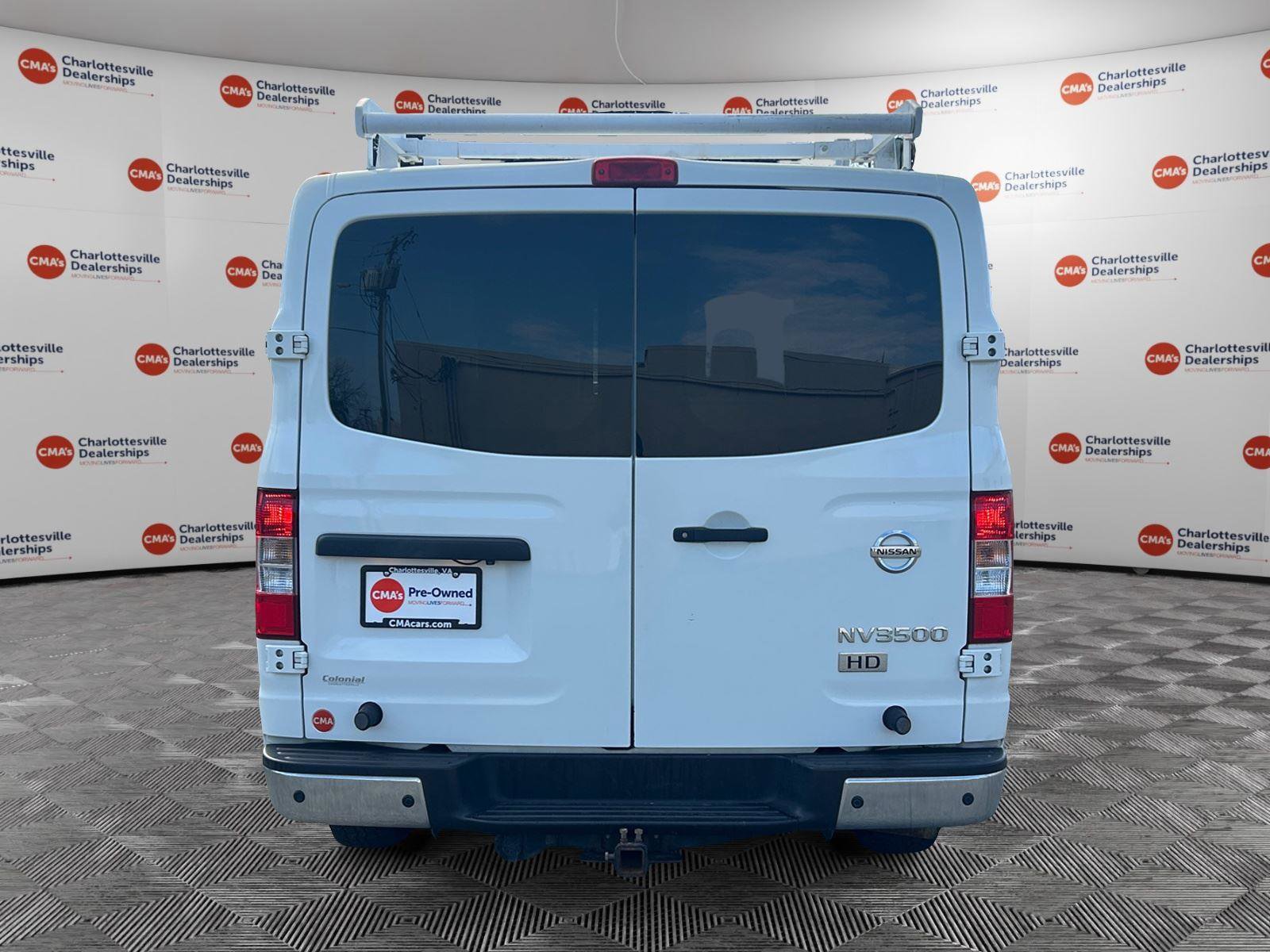 Used 2015 Nissan NV 3500 SL w/ Technology Package image 4