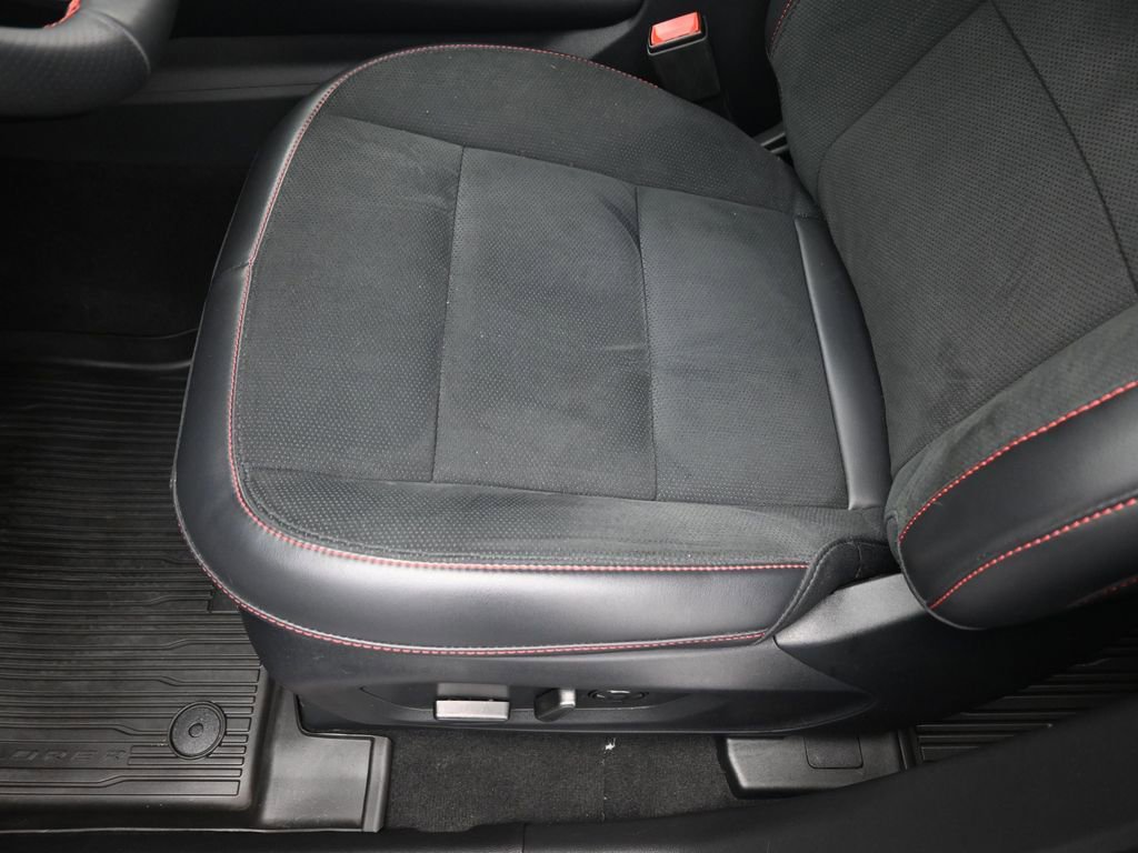 Used 2025 Ford Explorer ST w/ Sun And Sound Package image 10