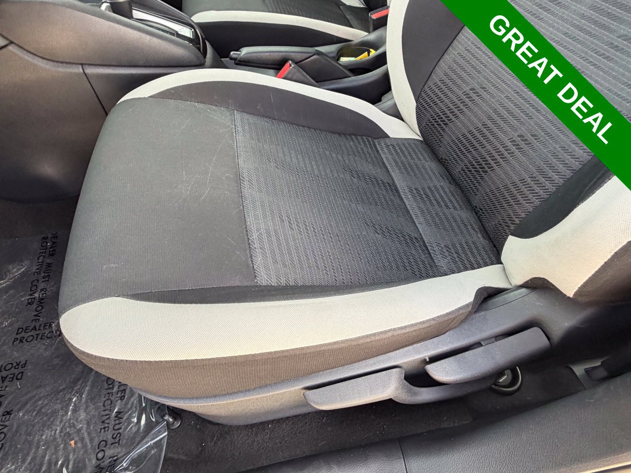 Used 2021 Nissan Versa SV FWD image 29