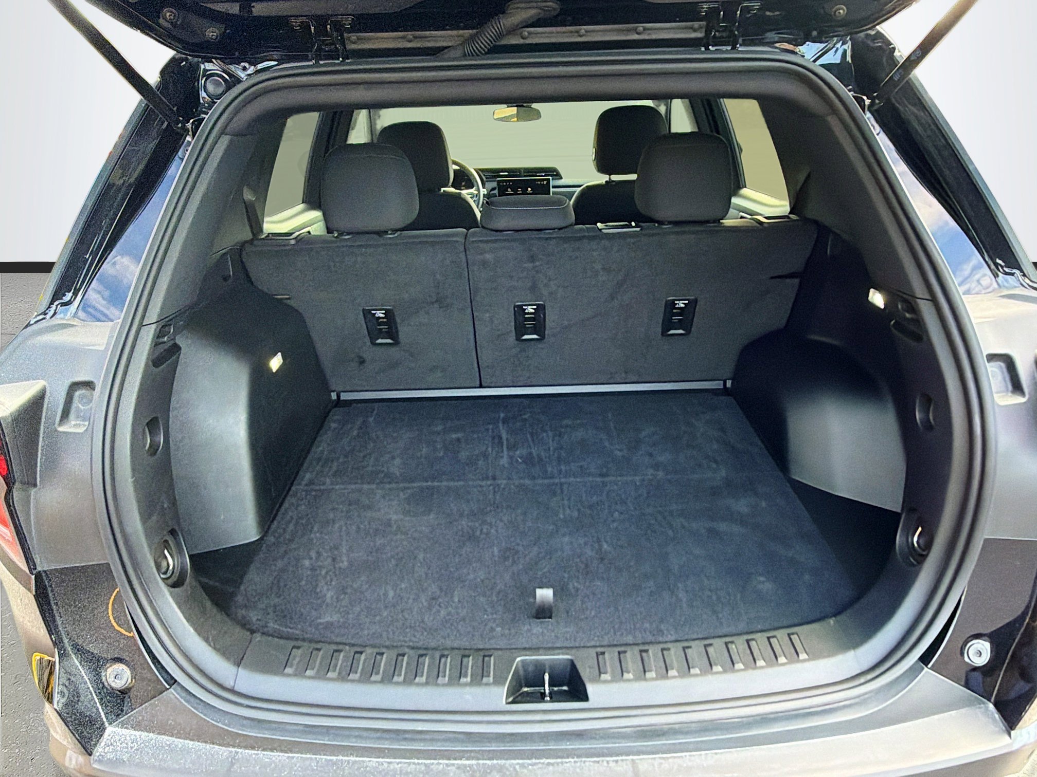 Used 2025 GMC Terrain Elevation image 12