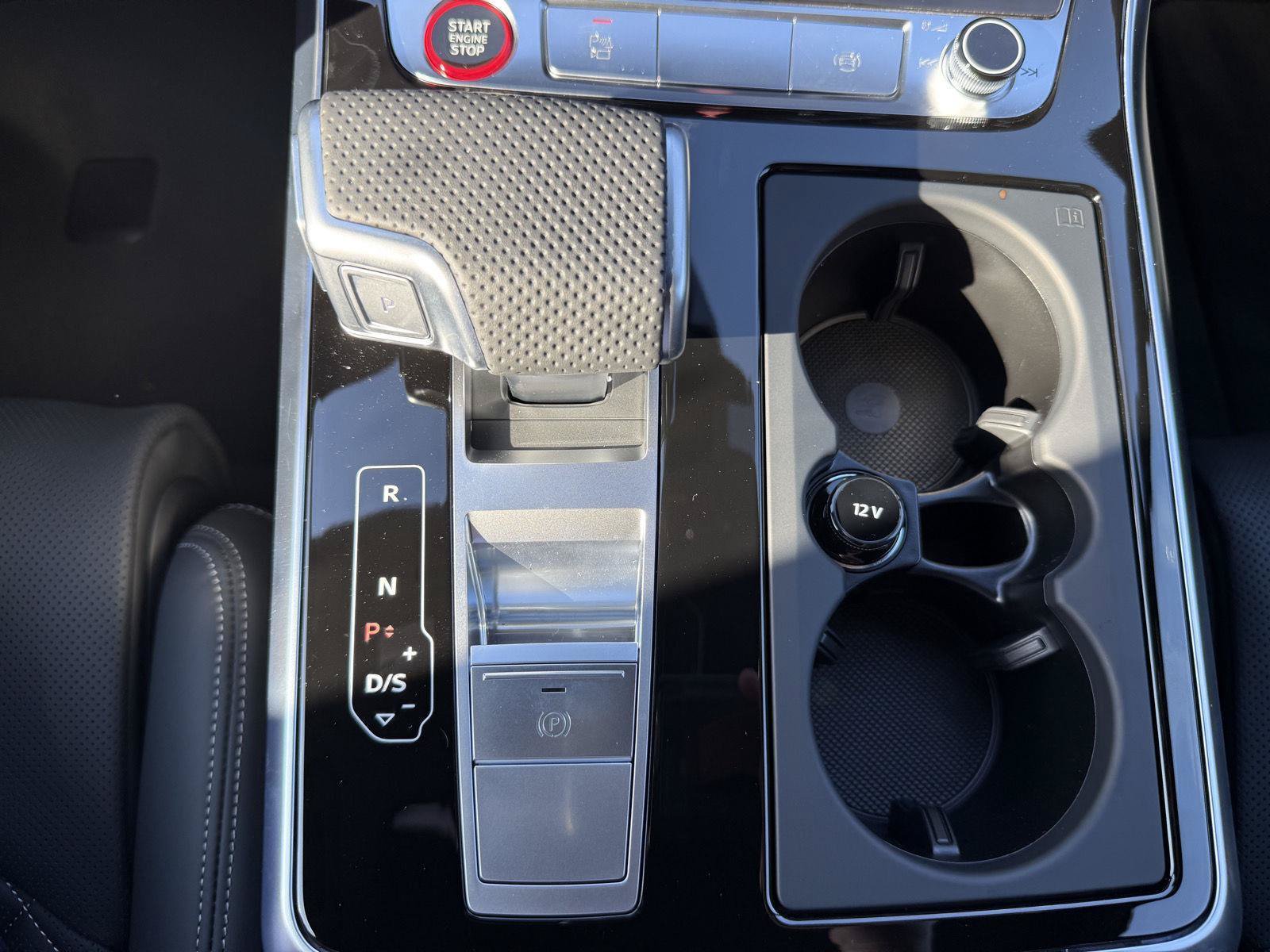 New 2026 Audi SQ7 Premium Plus AWD/4WD image 17
