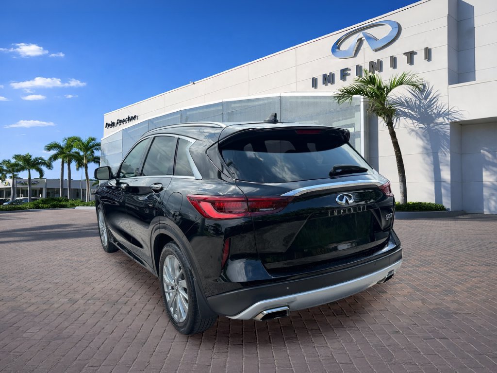 Used 2023 INFINITI QX50 Luxe FWD image 5