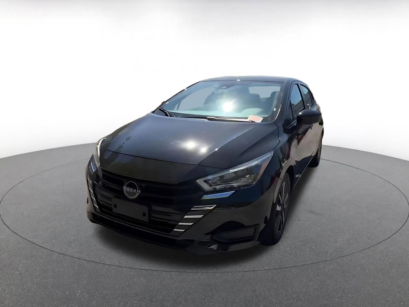 Used 2025 Nissan Versa SV FWD image 7