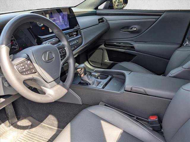 Certified 2025 Lexus ES 300h w/ Premium Package image 15