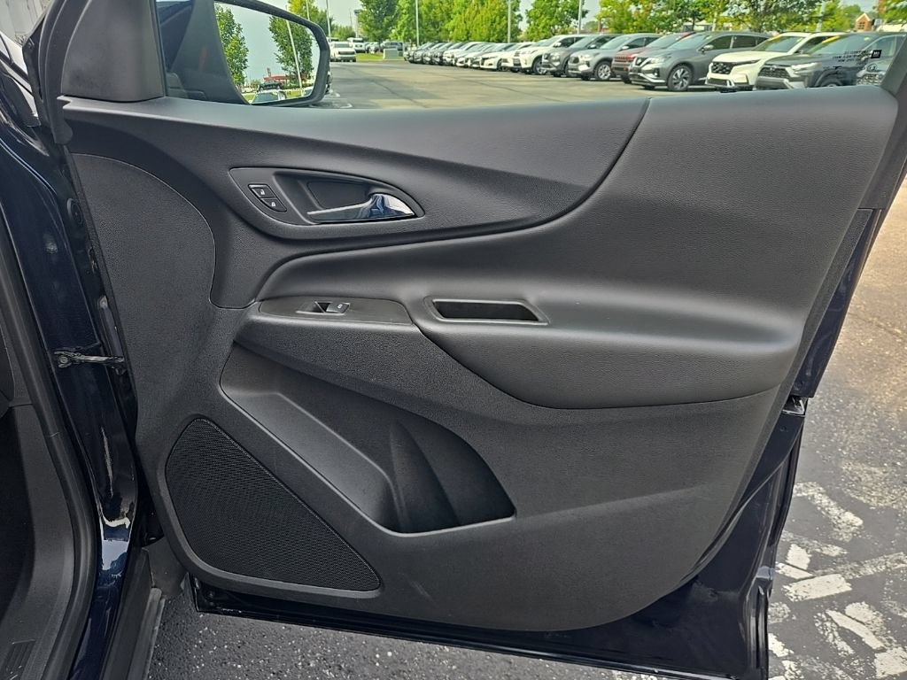 Used 2021 Chevrolet Equinox LT AWD/4WD image 35
