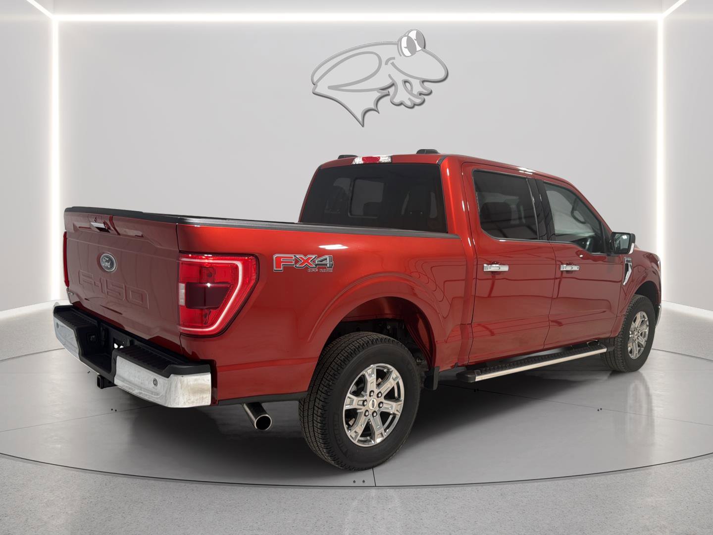 Used 2023 Ford F150 XLT w/ Equipment Group 302A High image 6