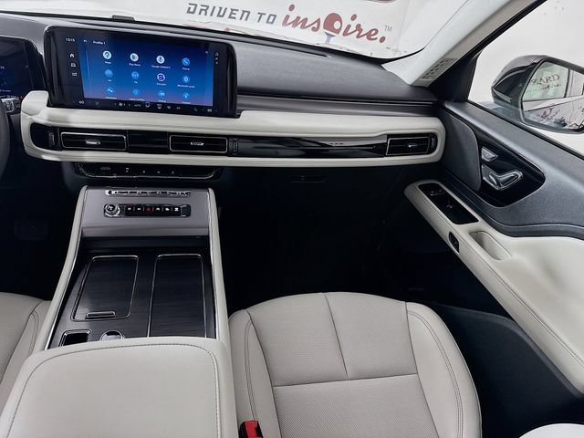 New 2026 Lincoln Aviator 2WD image 24