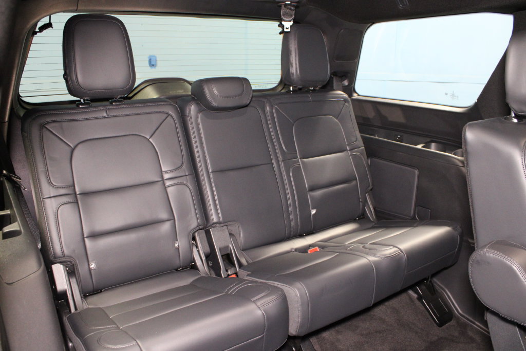 Used 2024 Lincoln Navigator Reserve AWD/4WD image 32