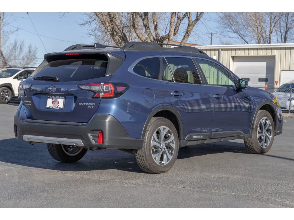 Used 2022 Subaru Outback Limited XT image 3