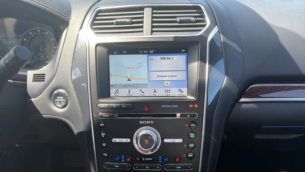 Used 2017 Ford Explorer Platinum AWD/4WD image 25