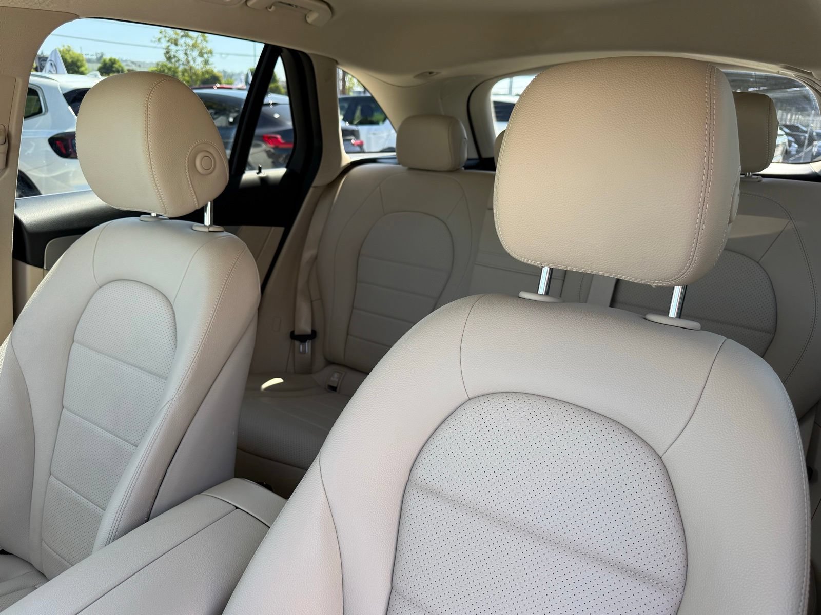 Used 2021 Mercedes-Benz GLC 300 image 29