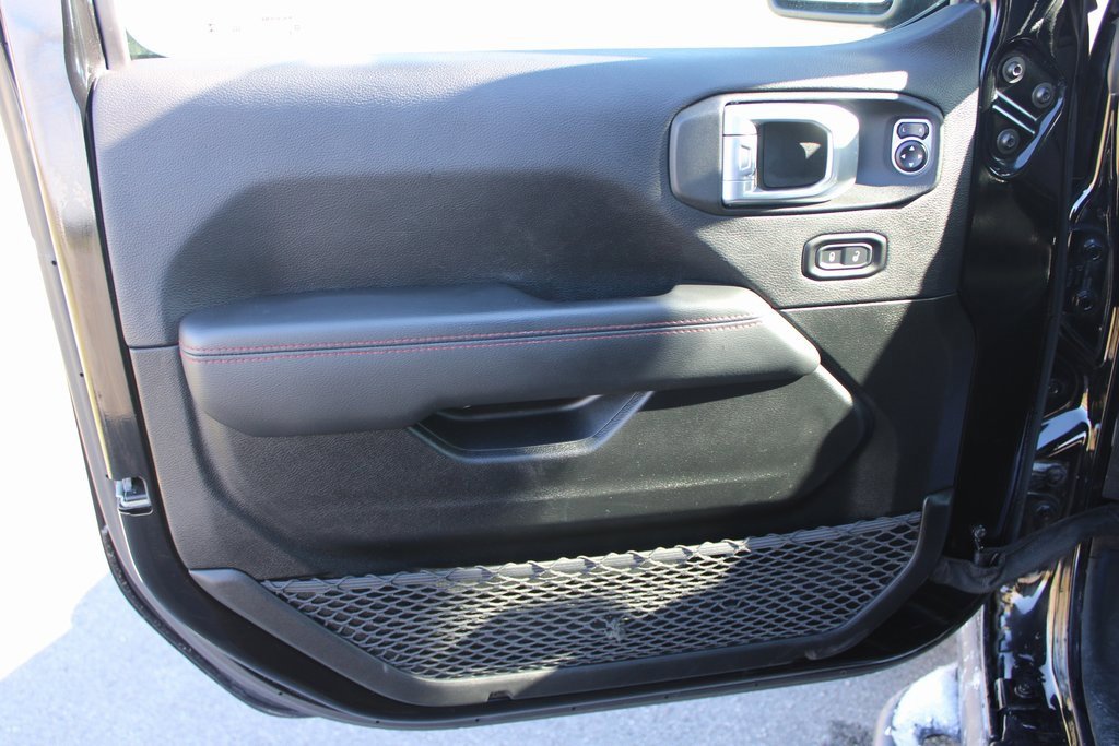 Used 2020 Jeep Wrangler Unlimited Rubicon w/ Uconnect 4C Nav & Sound Group image 10