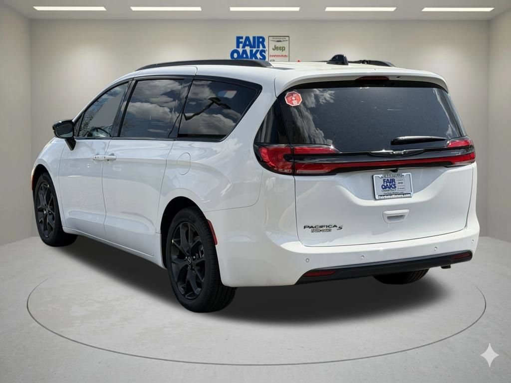New 2026 Chrysler Pacifica Select FWD image 8