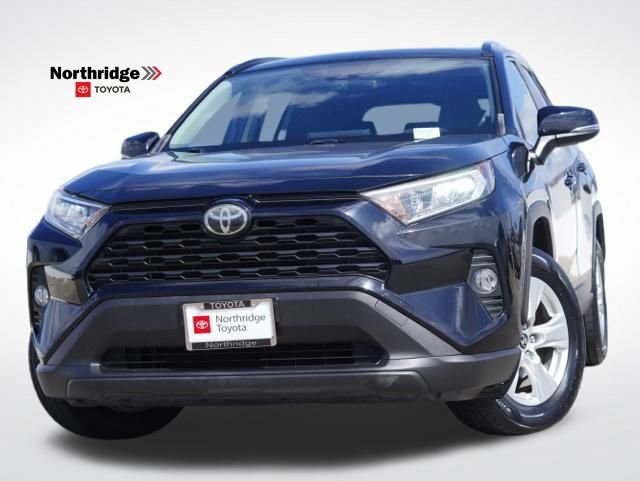 Used 2019 Toyota RAV4 XLE w/ Convenience Package FWD image 1