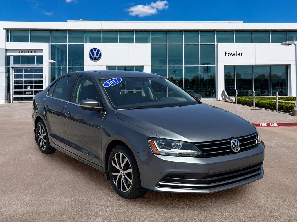 Used 2017 Volkswagen Jetta SE FWD image 3