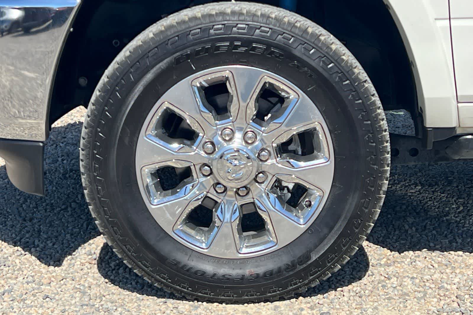 Used 2024 RAM 2500 Limited AWD/4WD image 36