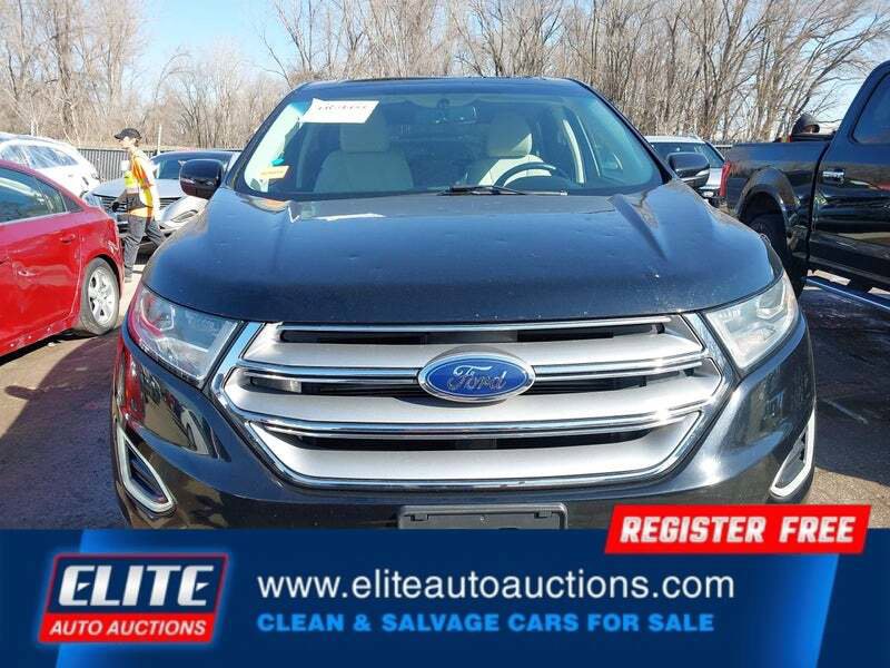 Used 2018 Ford Edge Titanium AWD/4WD image 24