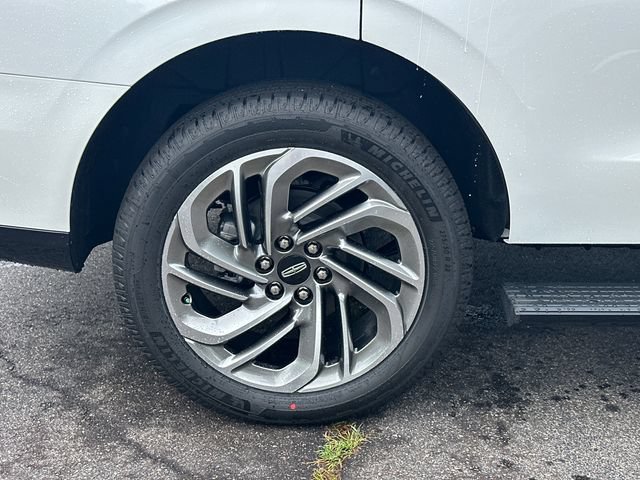 New 2026 Lincoln Navigator Reserve AWD/4WD image 20