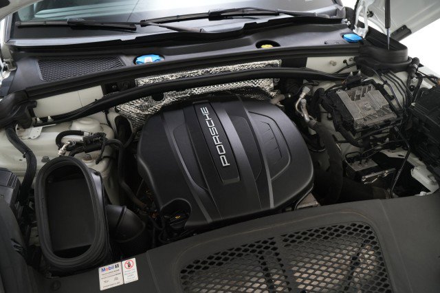 Used 2020 Porsche Macan image 66