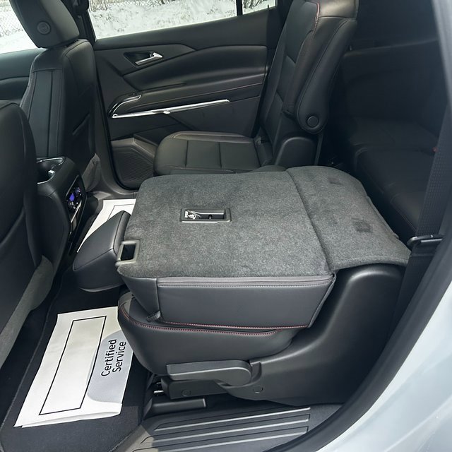 New 2026 Chevrolet Traverse Z71 w/ Driver Confidence Package image 39