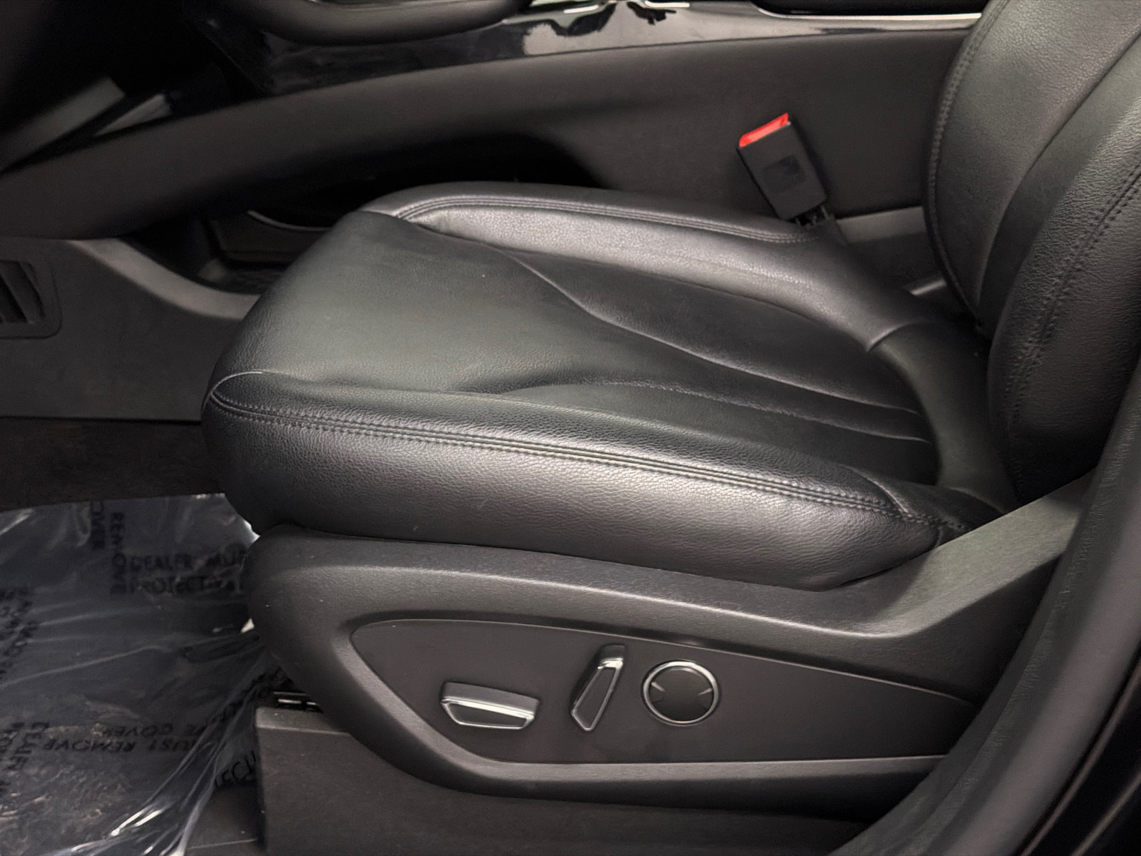 Certified 2023 Lincoln Nautilus AWD w/ Premium Package image 16