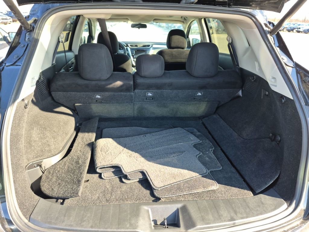 Used 2016 Nissan Murano SV image 10
